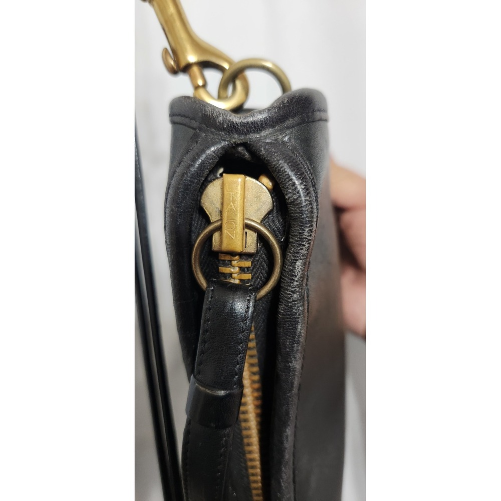 Vintage Coach Basic‎ bag Black Leather Crossbody Bag Zip Shoulder Brass Hardware - Picture 9 of 11